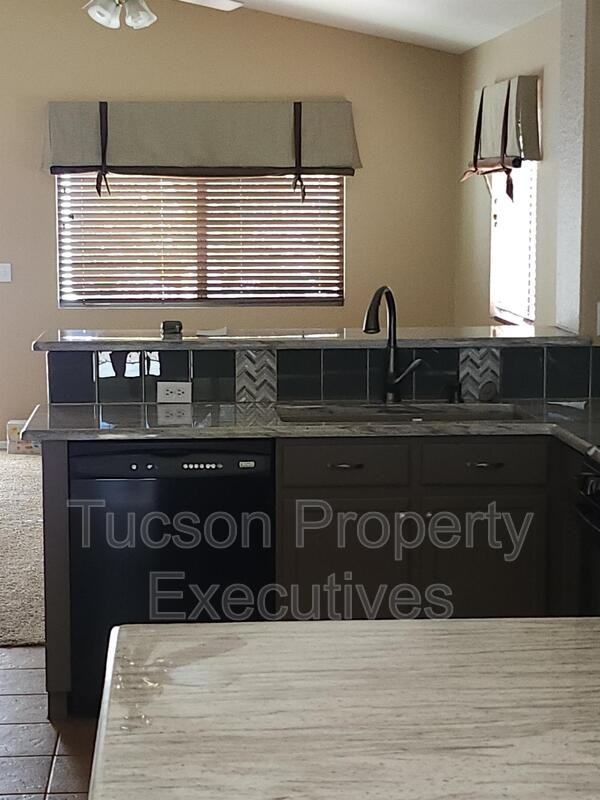 796 S Painted River Way - Photo 3 of 27