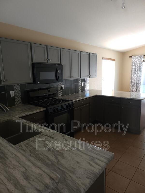 796 S Painted River Way - Photo 4 of 27