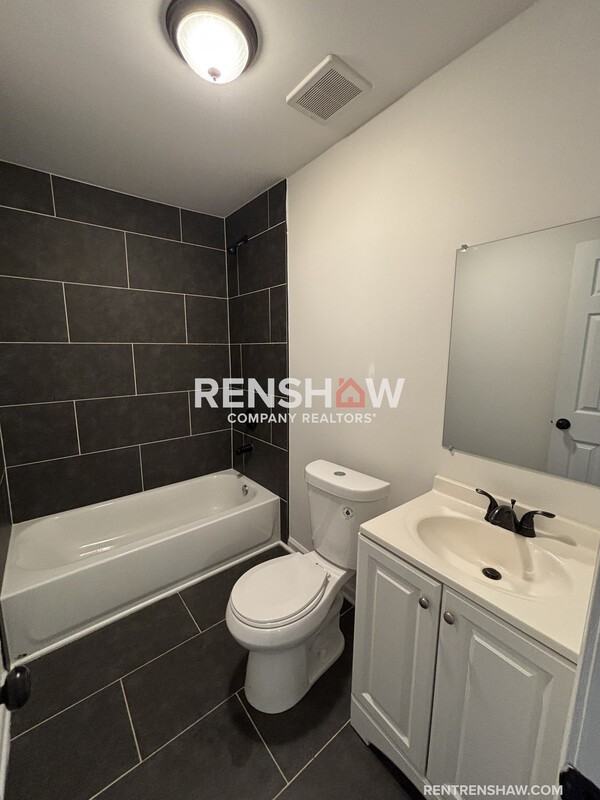 891 Par Ave - Photo 7 of 14