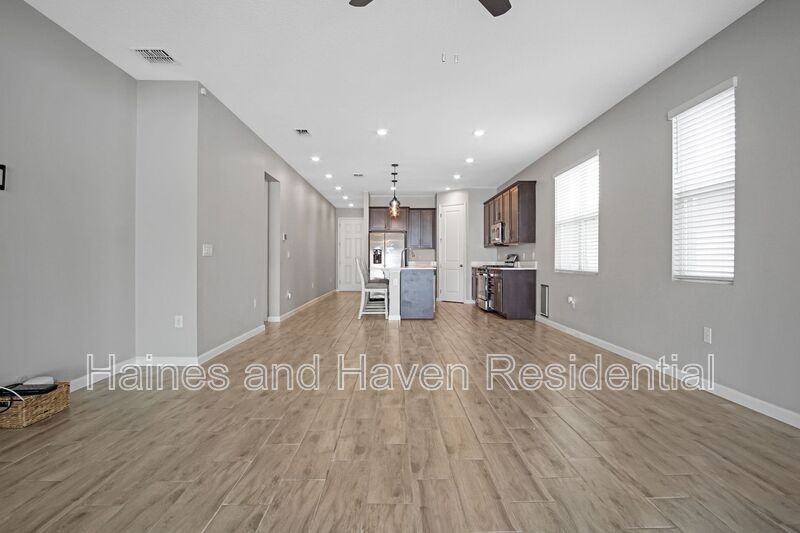 183 Arlington Square Ct - Photo 5 of 27