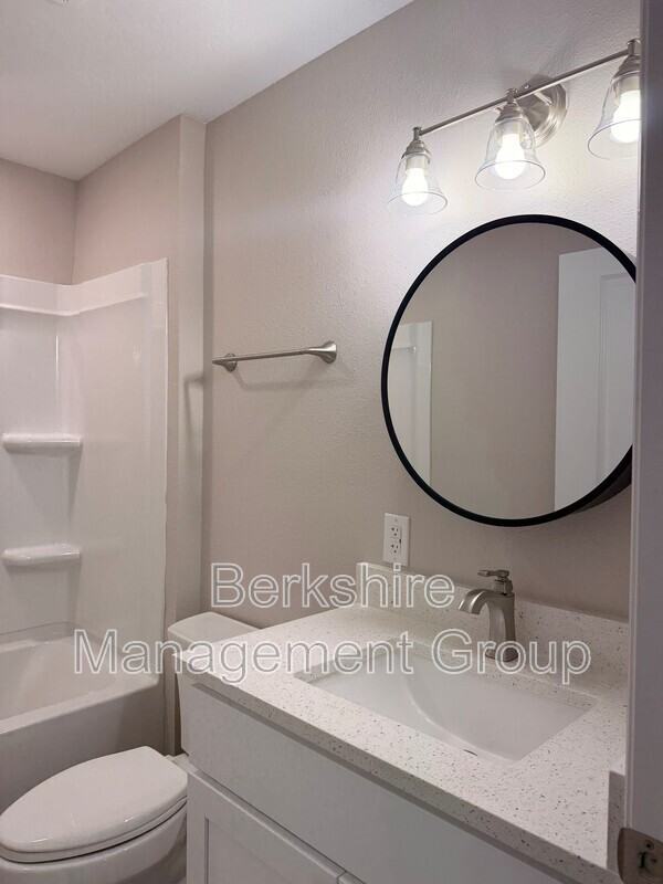 400 Avenue C Se #A - Photo 3 of 22