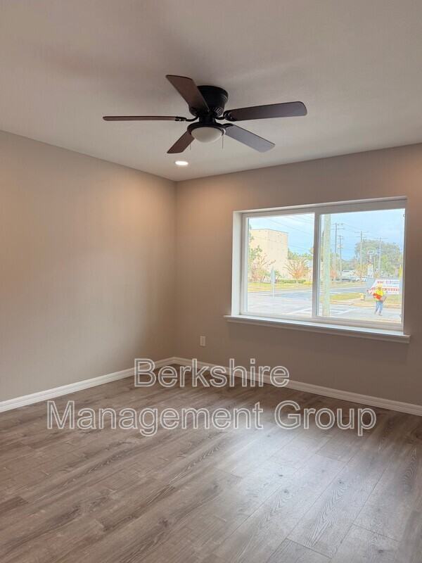 400 Avenue C Se #A - Photo 6 of 22