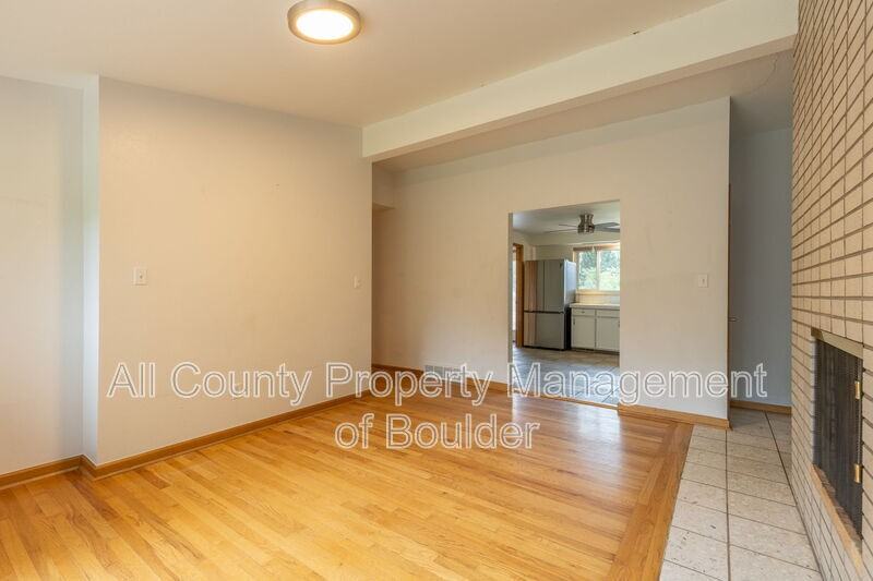 4690 Sioux Dr - Photo 6 of 26