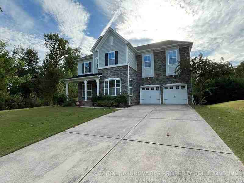 385 Hawks Creek Pkwy - Photo 2 of 49