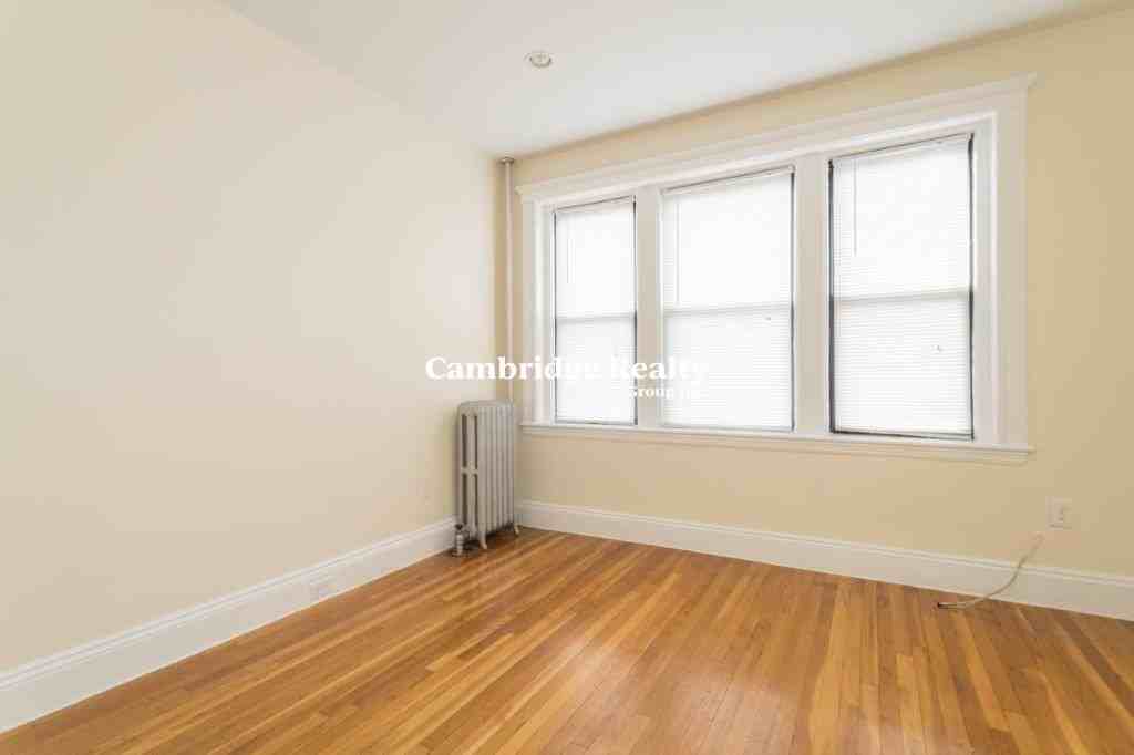12 Elko St #7T - Photo 6 of 13
