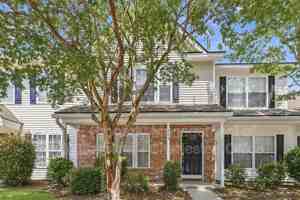 featured image of 240 Jackson St