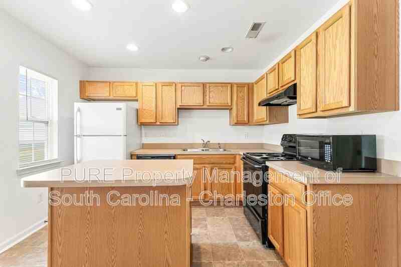 240 Jackson St - Photo 6 of 21