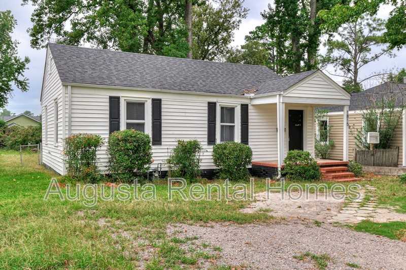 1815 Mcdowell St - Photo 2 of 28