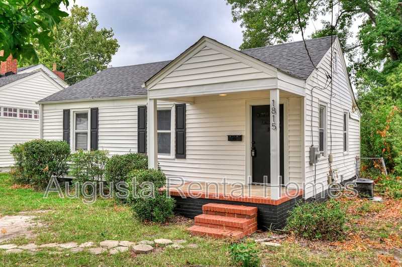1815 Mcdowell St - Photo 3 of 28