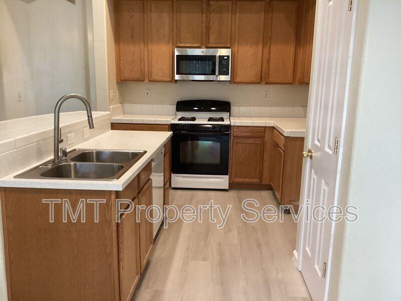 10012 Mosaic Way - Photo 6 of 23