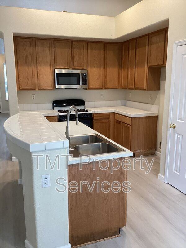10012 Mosaic Way - Photo 7 of 23