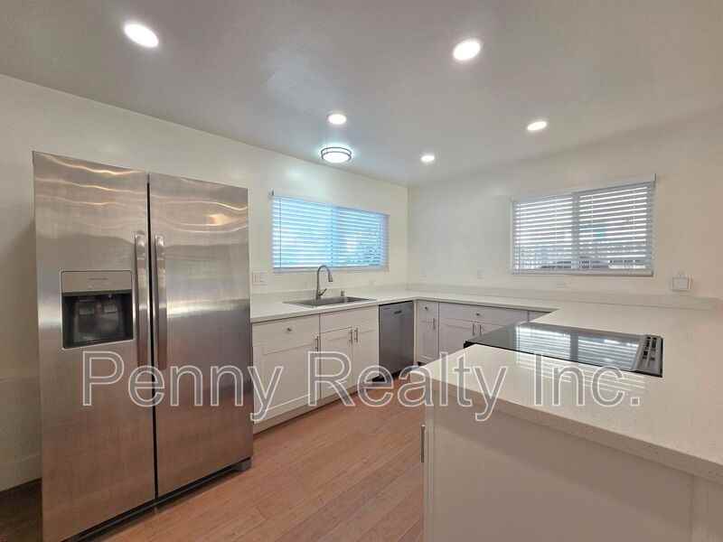 6046 Reo Pl - Photo 2 of 28