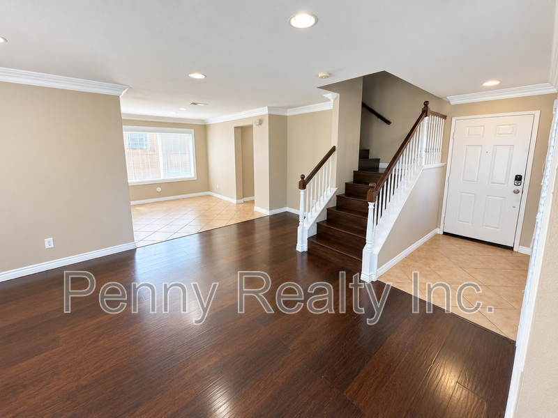 826 Caminito Alicia - Photo 4 of 27