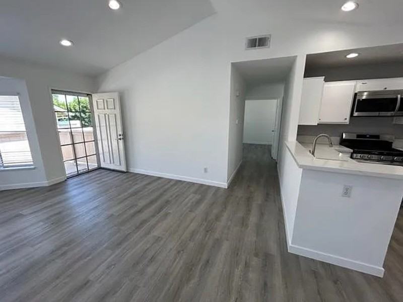 7720 Riverdale Way #N - Photo 6 of 15