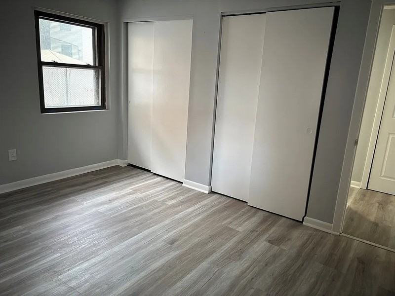 127 Atlantic Ave #4 - Photo 7 of 11