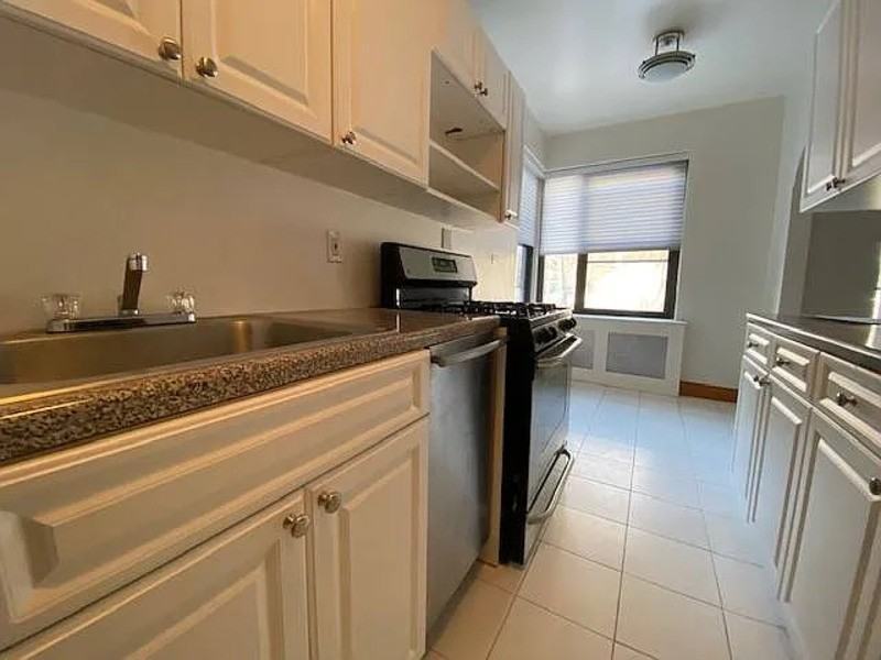 294 Main St #1 - Photo 3 of 15