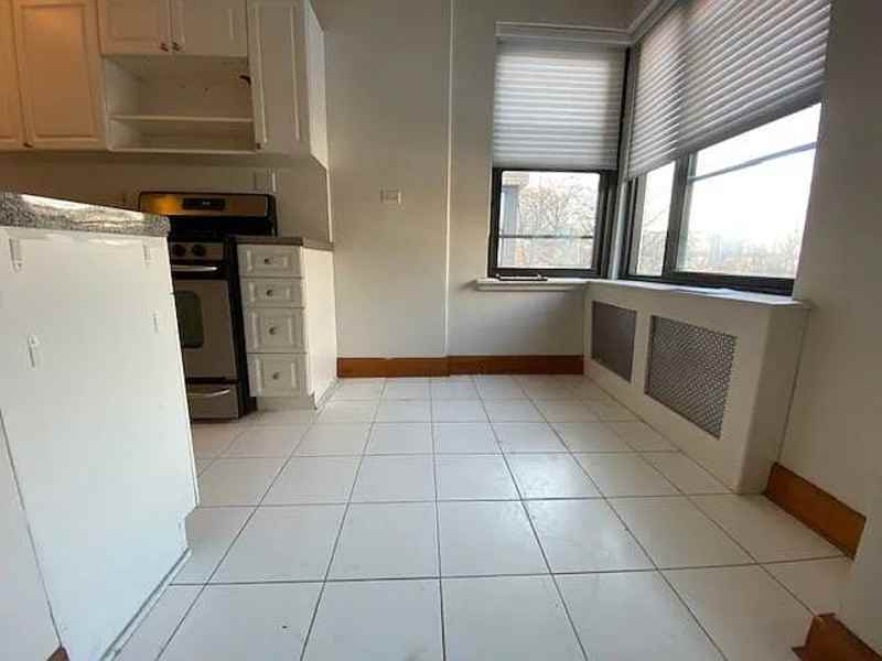 294 Main St #1 - Photo 4 of 15