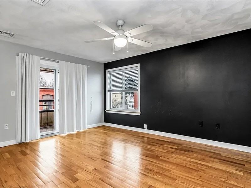 21 Margin St #33 - Photo 6 of 19