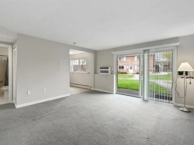 39 Farrwood Ave #1 - Photo 4 of 16