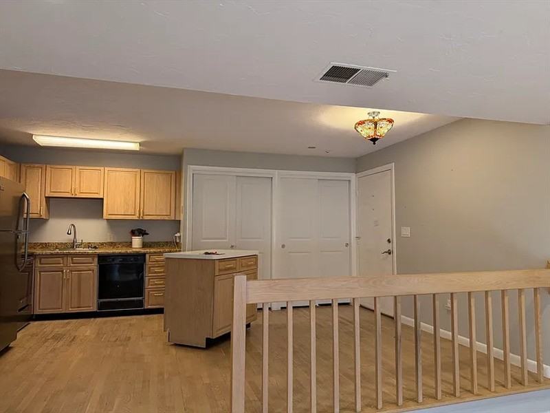 10 Chapman St #208 - Photo 4 of 15