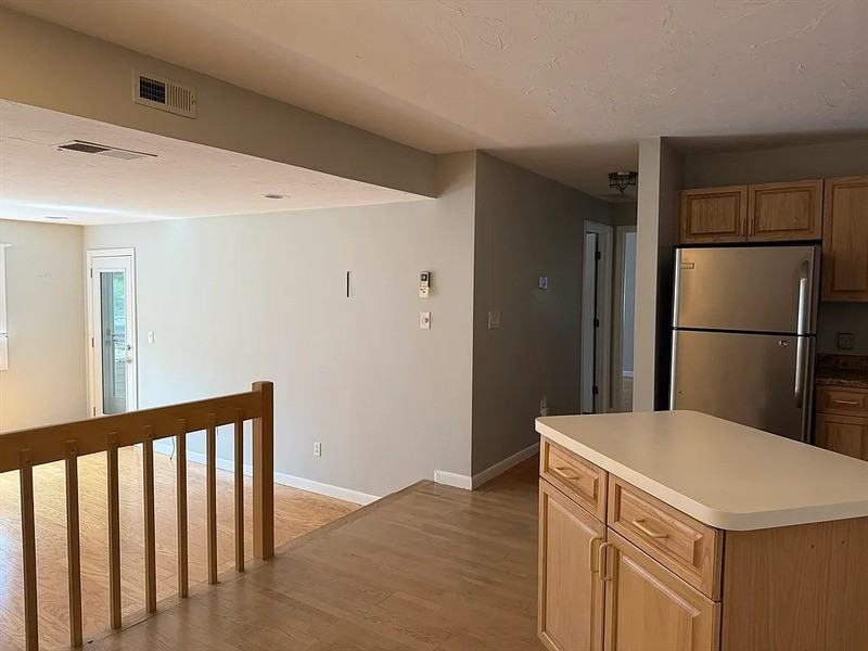 10 Chapman St #208 - Photo 5 of 15