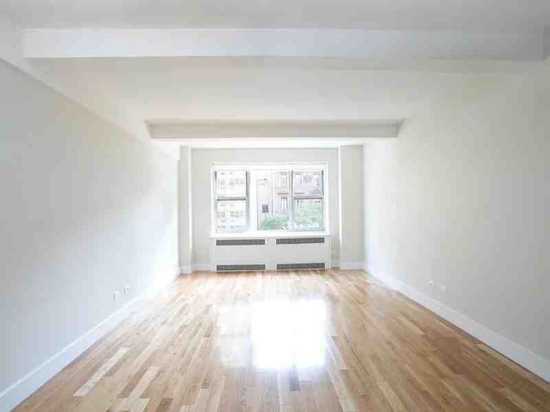 20 Park Ave #7A - Photo 2 of 8