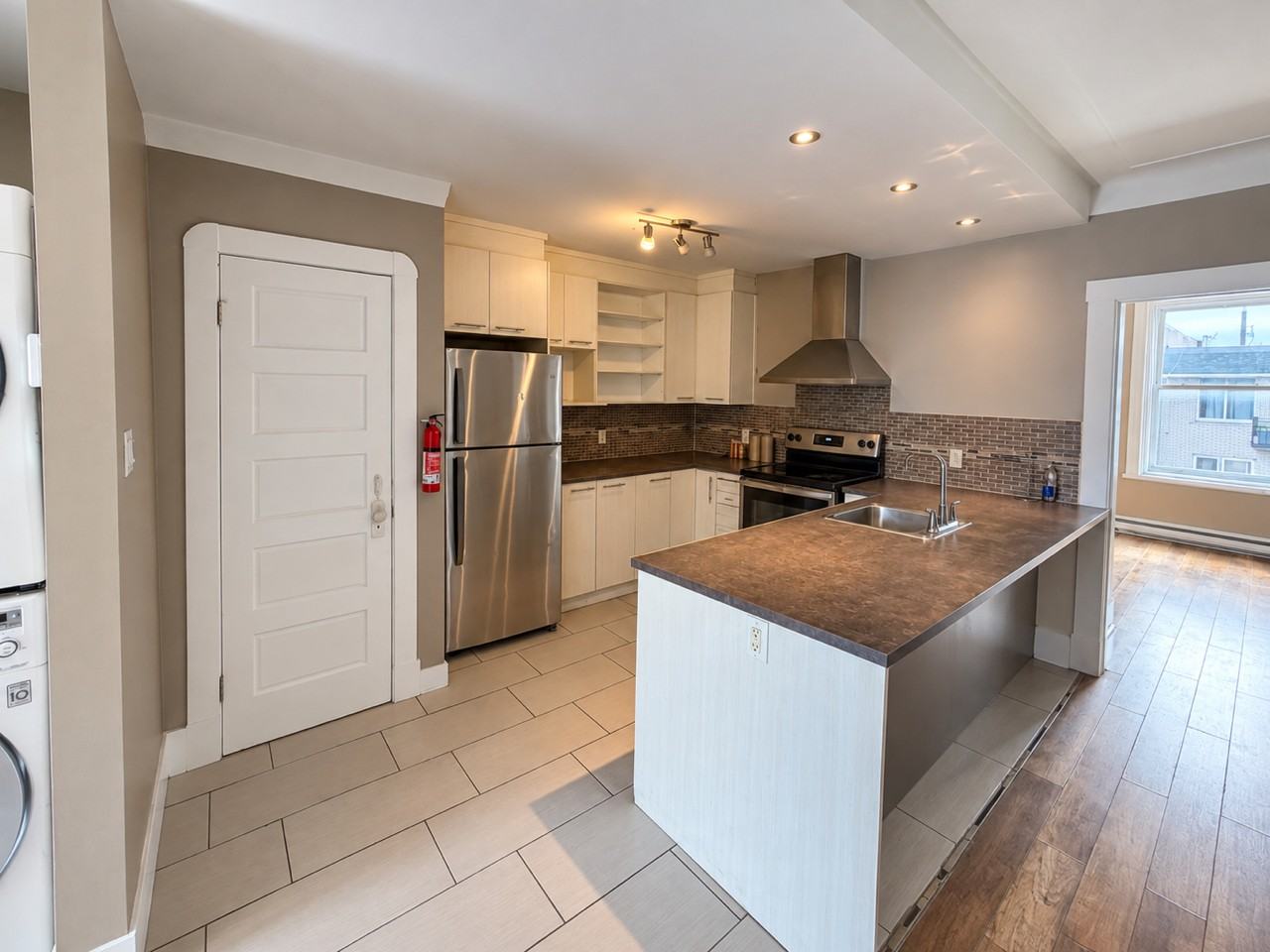2929 Rue Jolicoeur - Photo 2 of 16