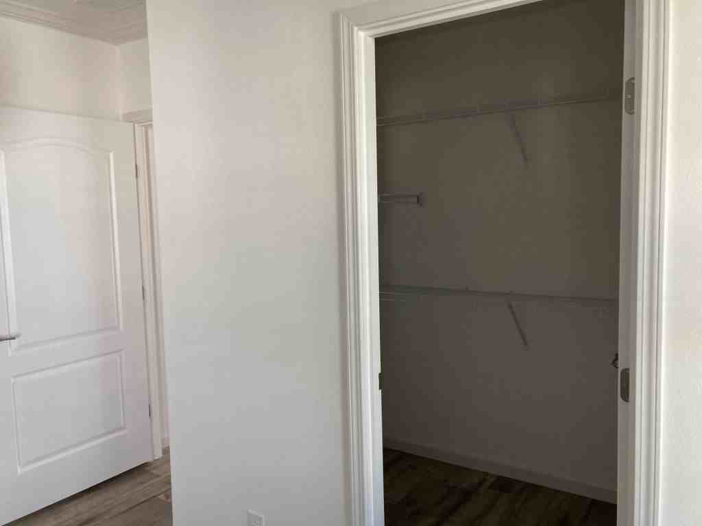 3617 Campari Dr - Photo 4 of 36