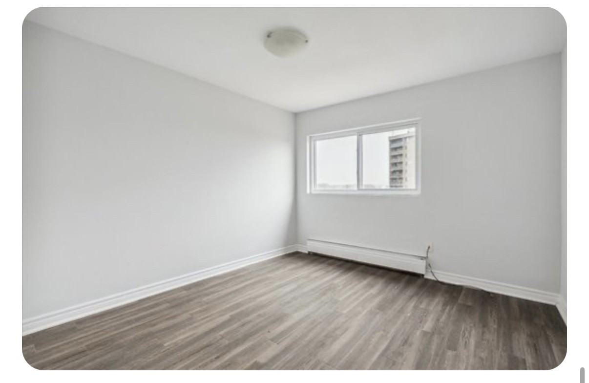 1 Frontenac Rd - Photo 2 of 9