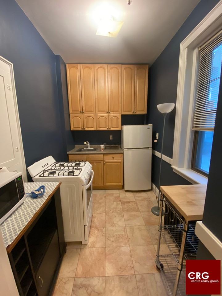 247 Chestnut Hill Ave #4A