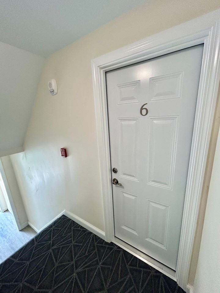 Fresh. Modern. Completely renovated - Photo 3 of 50