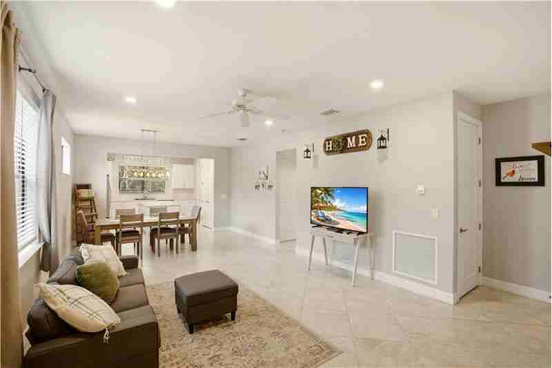 11216 Carlingford Rd - Photo 4 of 4