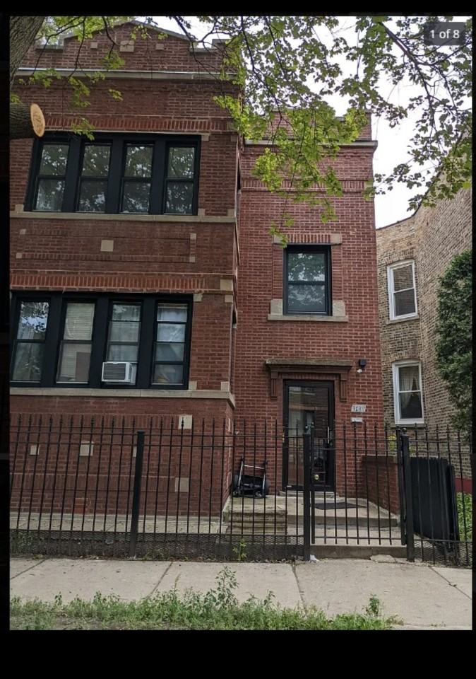 3139 West Leland Avenue #B - Photo 5 of 15