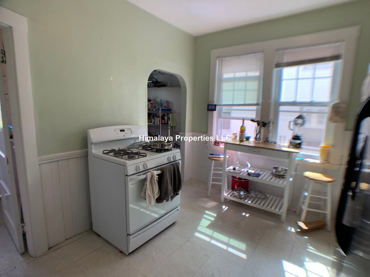 106 W Adams St #1 - Photo 2 of 8