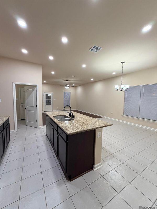 16211 White Rose Dr - Photo 3 of 8