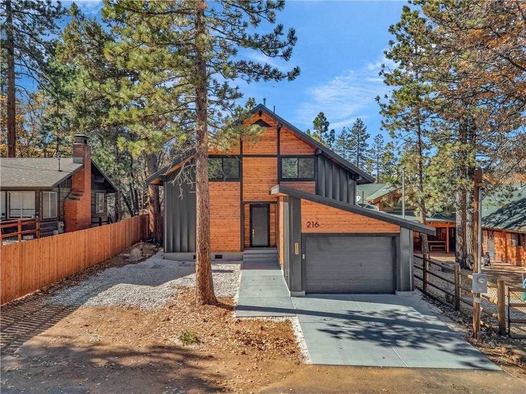 216 Leonard Ln - Photo 3 of 38