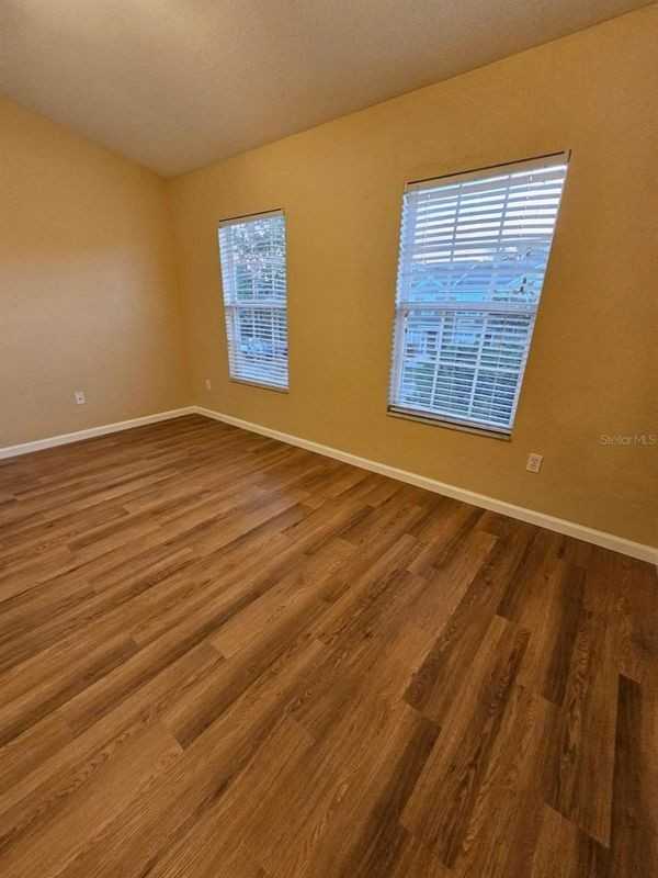 1761 Stockton Dr - Photo 5 of 17