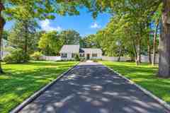 212 N Evergreen Dr - Photo 1 of 1