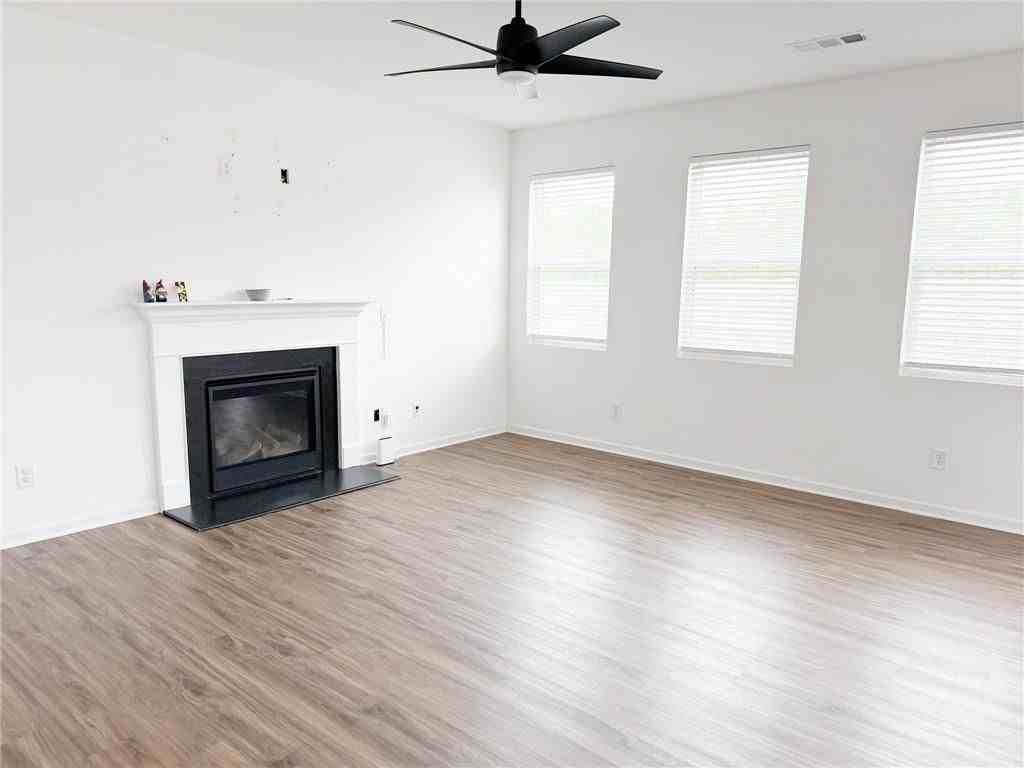 102 Pointe Pl - Photo 7 of 14