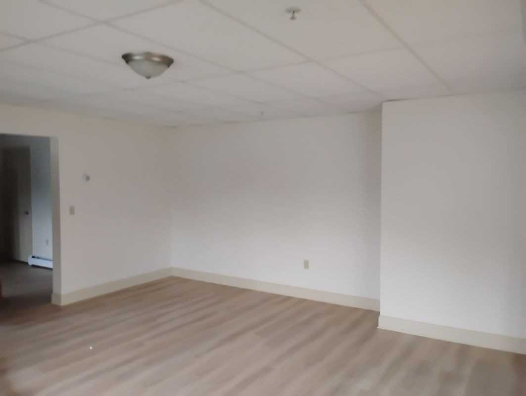 5 Chase St - Photo 7 of 8