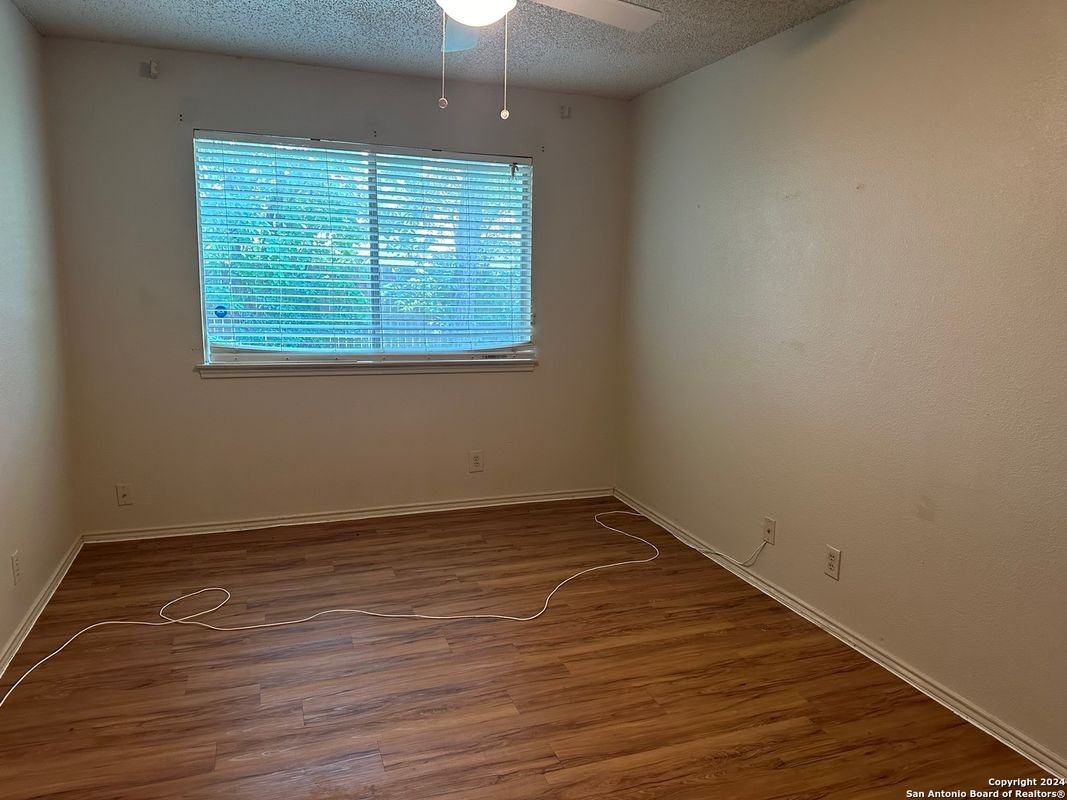 7515 Rimhurst - Photo 7 of 9