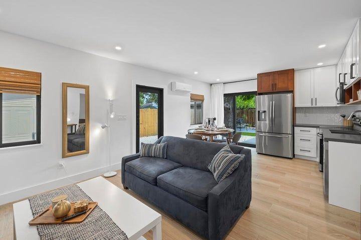 1507 Sw 32nd Ct ##B - Photo 5 of 11