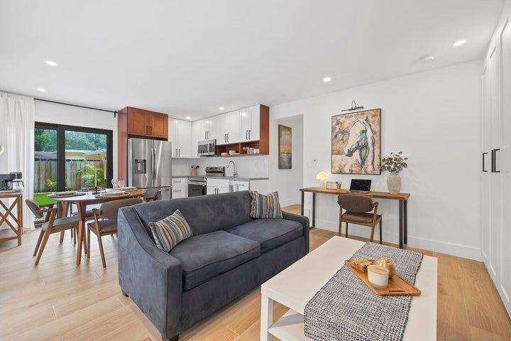 1507 Sw 32nd Ct ##B - Photo 6 of 11