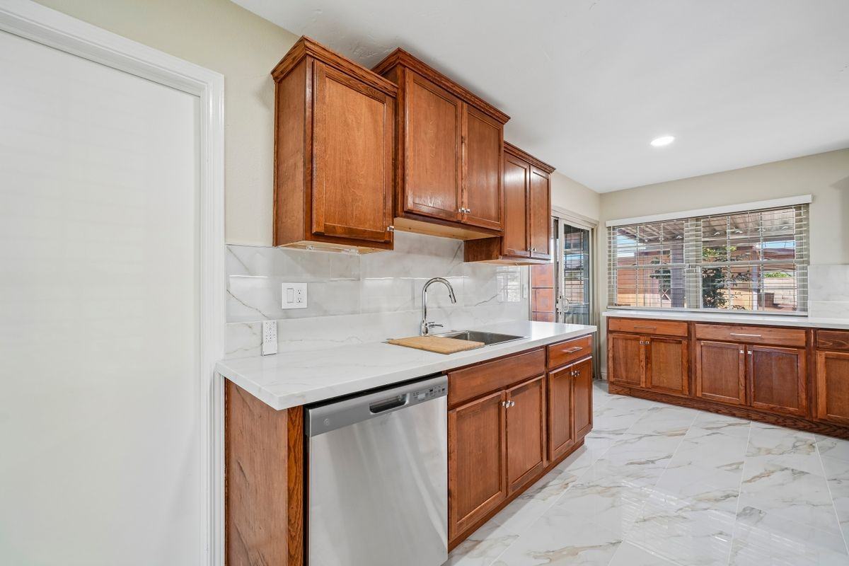 27200 La Prada Way - Photo 3 of 41
