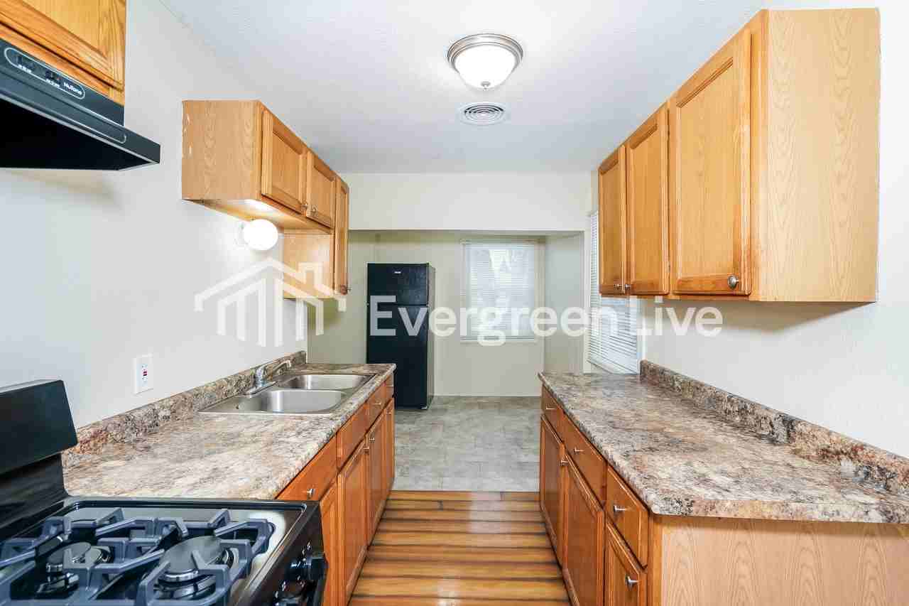 6322 W Morgan Ave - Photo 6 of 15
