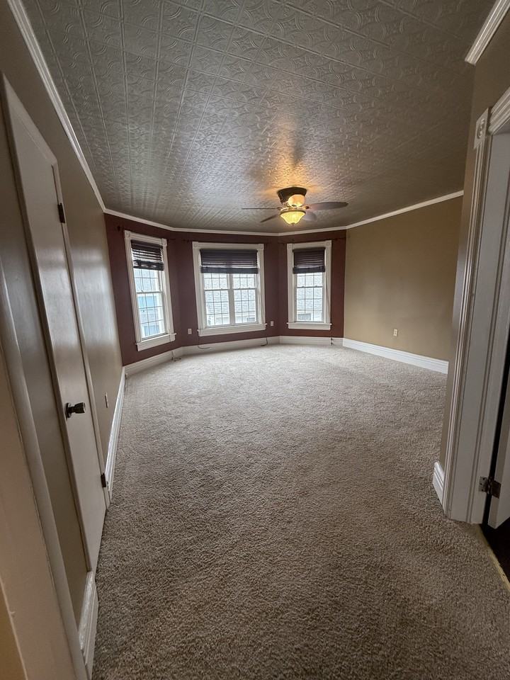 721 N James St - Photo 6 of 12