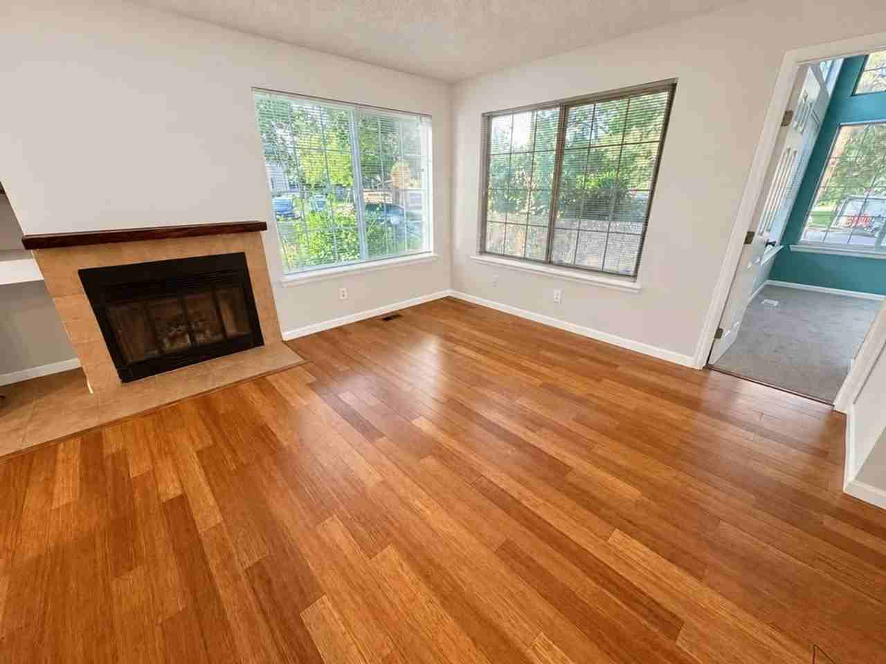 4871 White Rock Cir - Photo 4 of 16