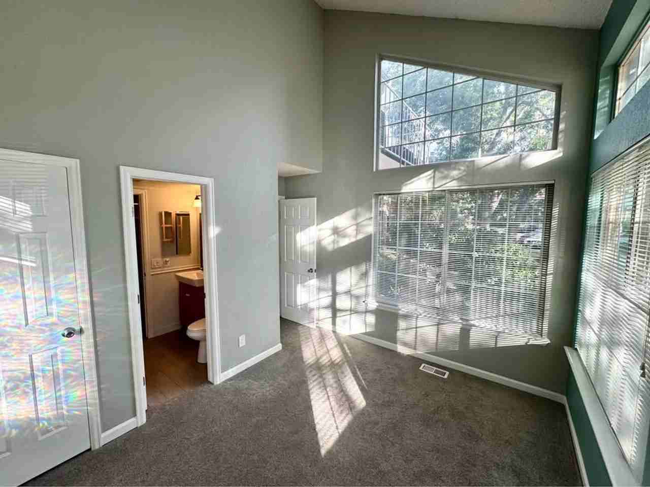 4871 White Rock Cir - Photo 7 of 16
