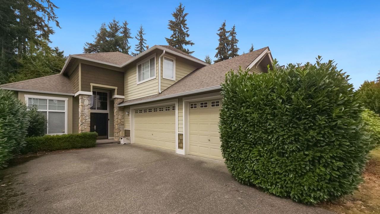 16320 32nd Ave Se - Photo 2 of 18