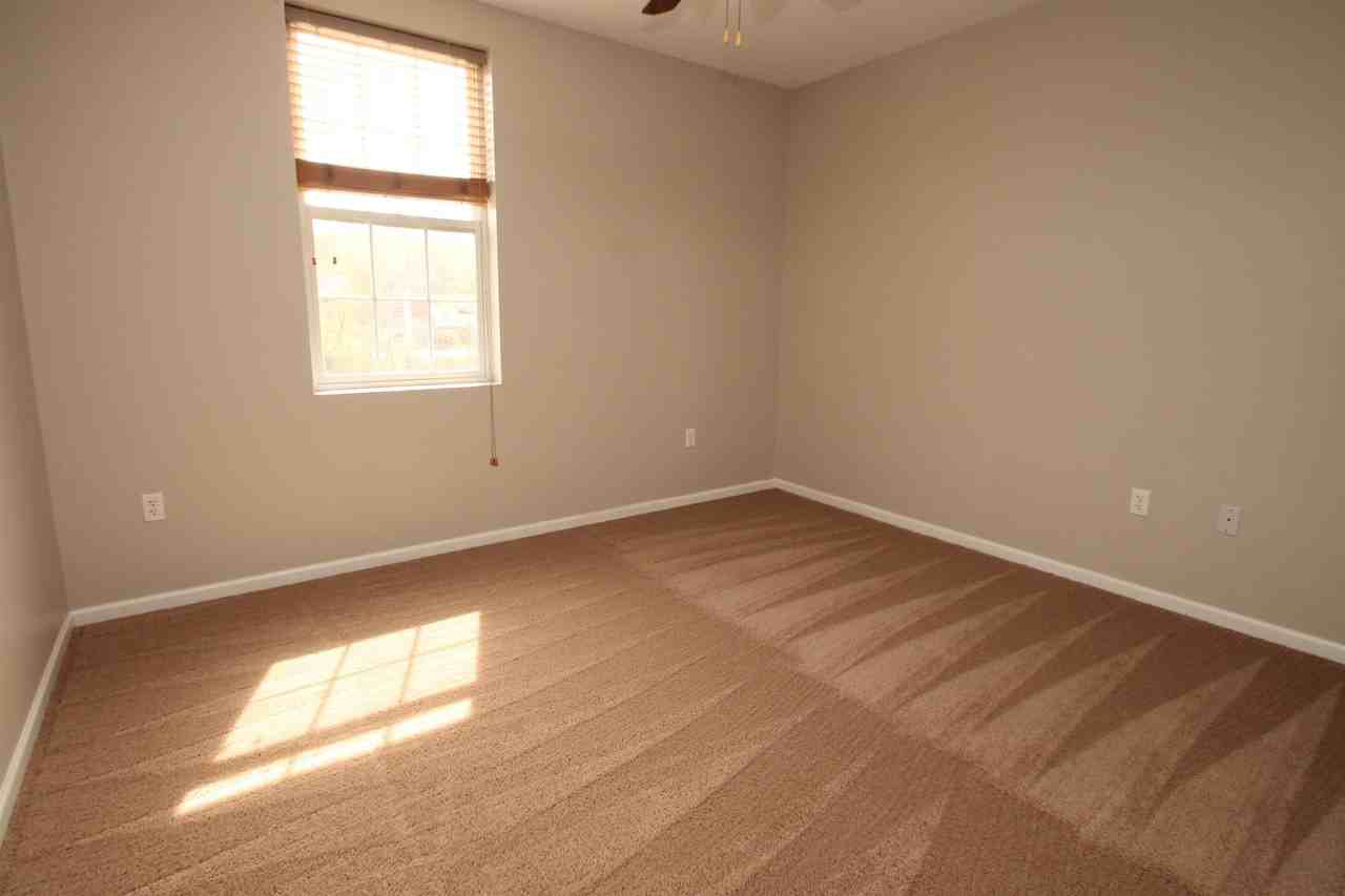 LIBRARY SCHOOL APARTMENTS -- 307 - Photo 5 of 36